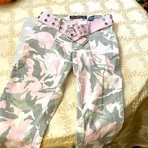 Cargo capris pink/grey/white print with pink matching original belt